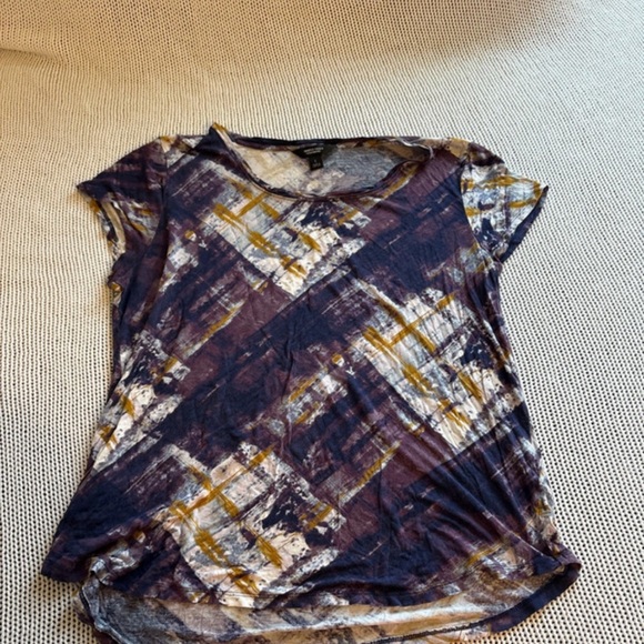 Simply Vera Vera Wang Abstract Purple and Gold Tee - Picture 1 of 3
